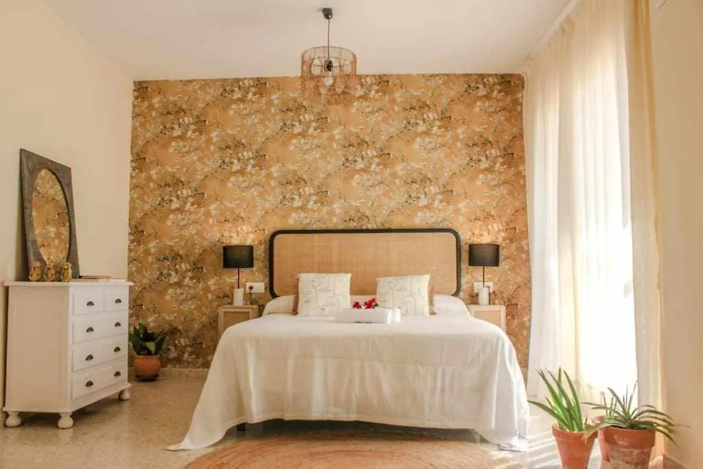 Monkeys Apartments Sanlucar Beach Relax location
